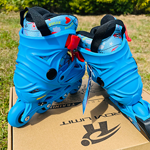 Junior Pink Hardboot Roller Skates - Image 4